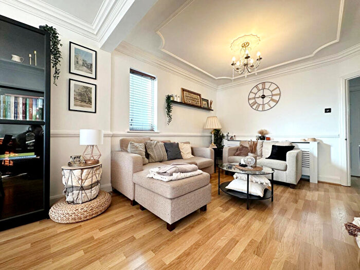 3 Bedroom Bungalow To Rent In Hayfield Road, Orpington, BR5