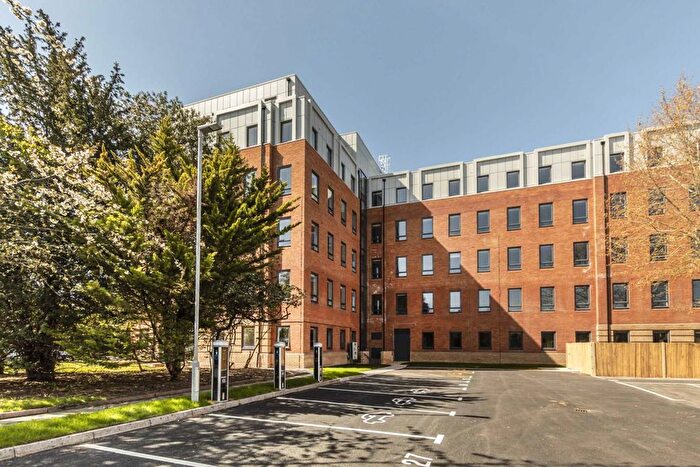 Studio To Rent In Green Street, Sunbury On Thames, TW16