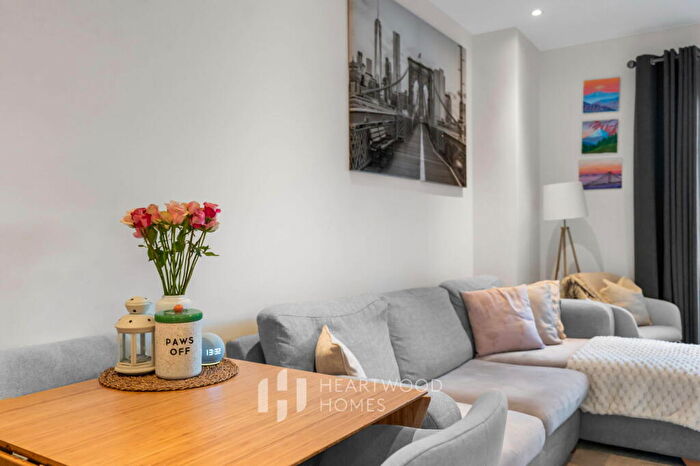 2 Bedroom Flat For Sale In Ziggurat House, St. Albans, AL1