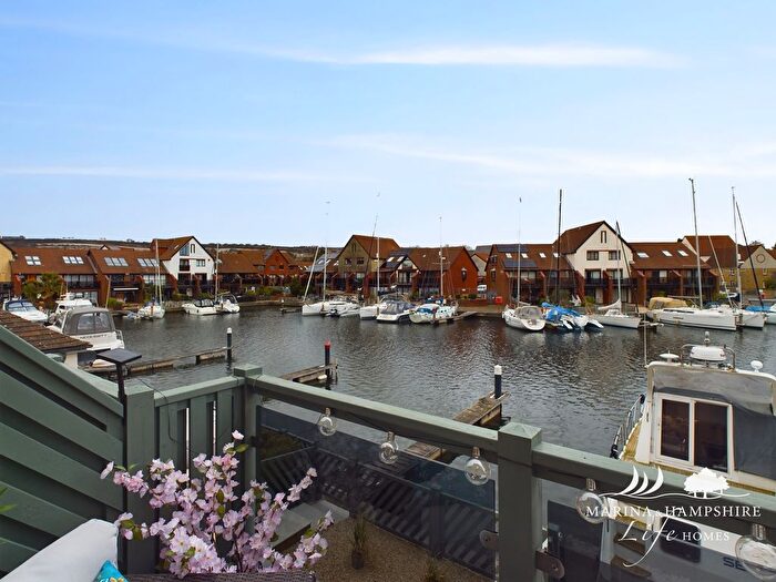 3 Bedroom Town House For Sale In Bryher Island, Port Solent, Portsmouth, PO6