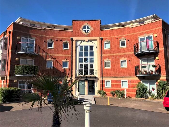 2 Bedroom Flat To Rent In Gunwharf Quays, Portsmouth, PO1