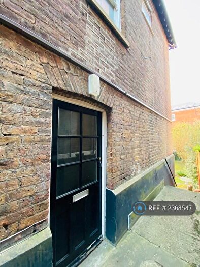 1 Bedroom Flat To Rent In Epsom Road, Surrey, GU1