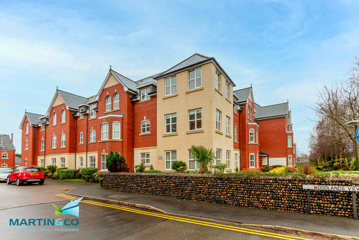 2 Bedroom Apartment For Sale In Lytham St Annes, FY8