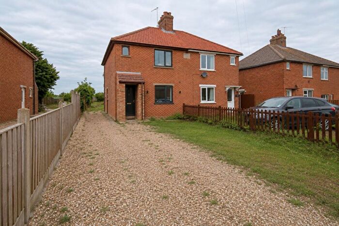 3 Bedroom Semi-Detached House For Sale In Sluice Road, Wiggenhall St Germans, King's Lynn, PE34