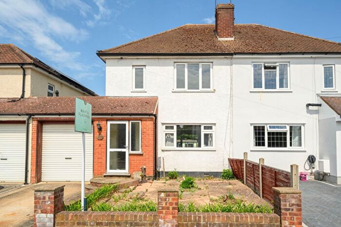 2 Bedroom Semi-Detached House For Sale In Normanhurst Road, Walton-On-Thames, KT12