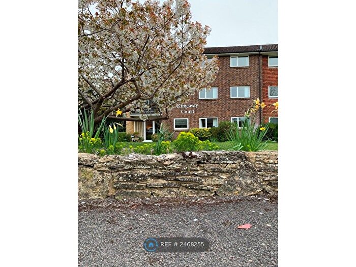2 Bedroom Flat To Rent In Kingsway Gardens, Chandler's Ford, Eastleigh, SO53