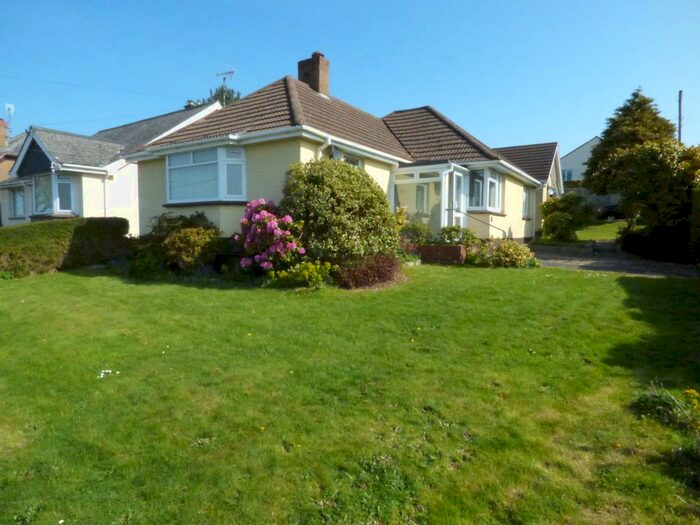 3 Bedroom Bungalow To Rent In Limehayes Road, Okehampton, EX20