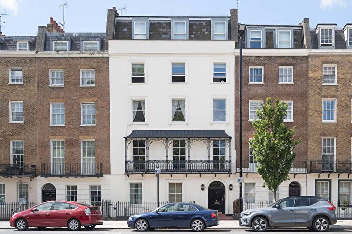 2 Bedroom Flat For Sale In Park Road, Regent's Park, London, NW1