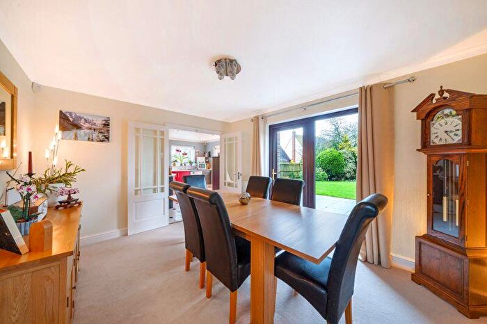 5 Bedroom Detached House For Sale In Panters Close, Nash, MK17