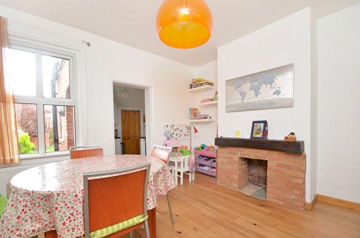 2 Bedroom Property To Rent In Margaret Road, Guildford, GU1