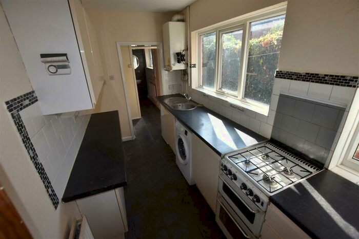 3 Bedroom Terraced House To Rent In Raymond Road, Leicester, LE3