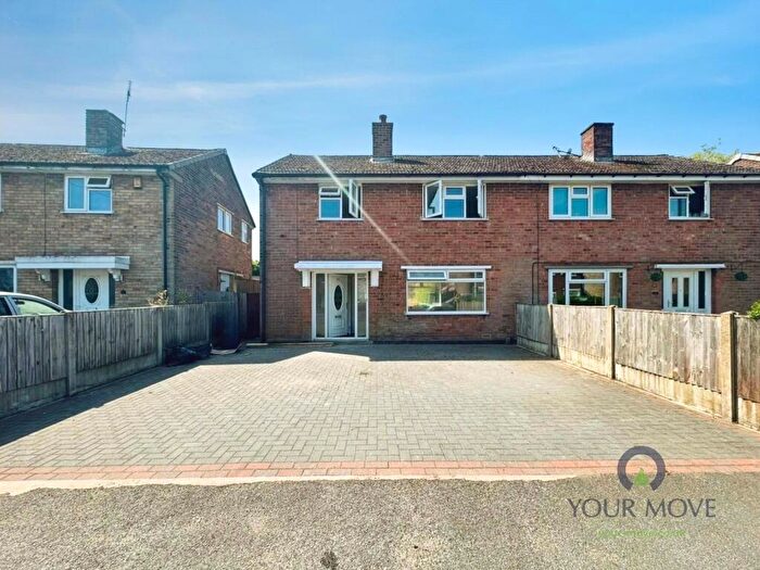 3 Bedroom Semi Detached House To Rent In Abbey Road, Kirkby-in-Ashfield, Nottingham, Nottinghamshire, NG17