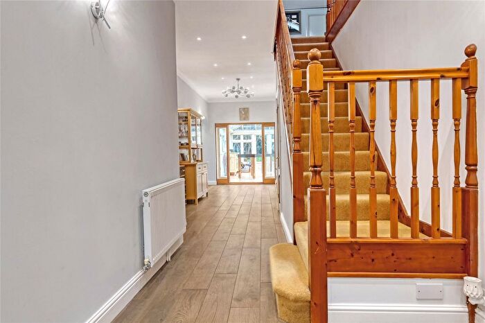 4 Bedroom Detached House For Sale In The Chase, Rochford, Essex, SS4