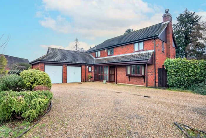 4 Bedroom Detached House For Sale In Birch Grove, Martlesham Heath, Ipswich, IP5