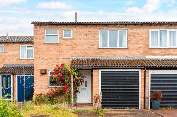 3 Bedroom Semi-Detached House To Rent In Derwent Road, Thatcham, Berkshire, RG19