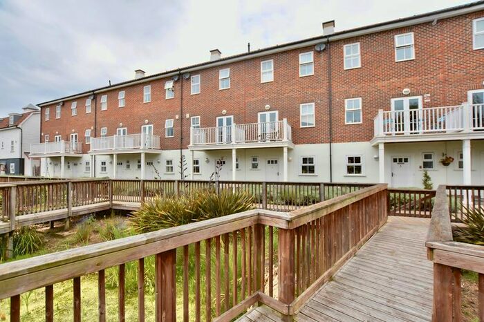 4 Bedroom Terraced House To Rent In Beaumont Drive, Worcester Park, KT4