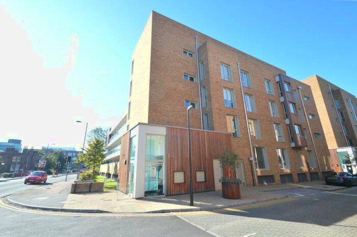 2 Bedroom Apartment To Rent In Lea House, Kidwells Close, Maidenhead, Berkshire, SL6