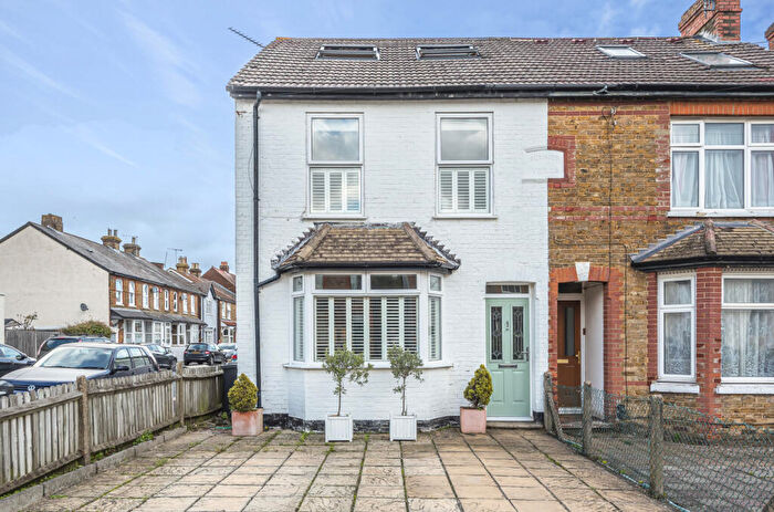 4 Bedroom Semi Detached House For Sale In Monson Road, Redhill, RH1