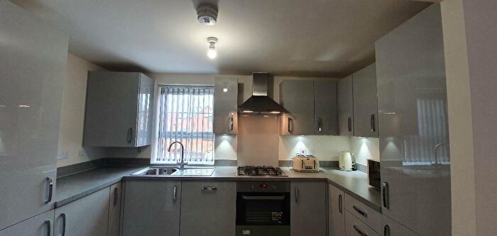 2 Bedroom Flat To Rent In Mistle Court, Tile Hill, Coventry, CV4