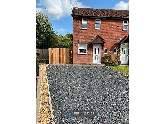 2 Bedroom Semi-Detached House To Rent In Bluebell Close, Huntington, Chester, CH3