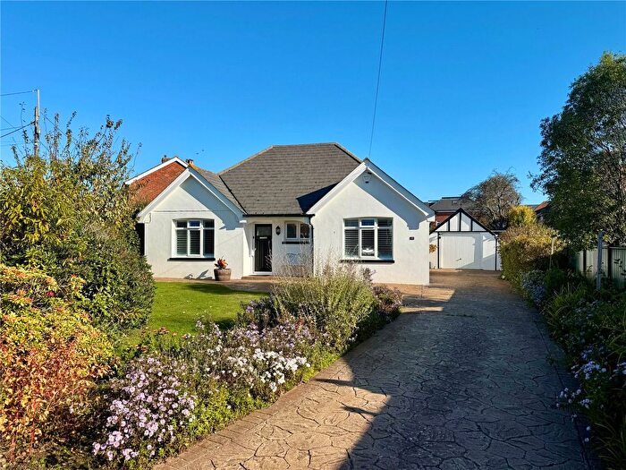 3 Bedroom Bungalow For Sale In Hobart Road, New Milton, Hampshire, BH25