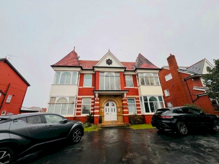 2 Bedroom Apartment To Rent In Grosvenor Road, Birkdale, PR8