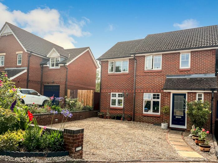 3 Bedroom Semi-Detached House To Rent In Norman Close, Epsom, KT18