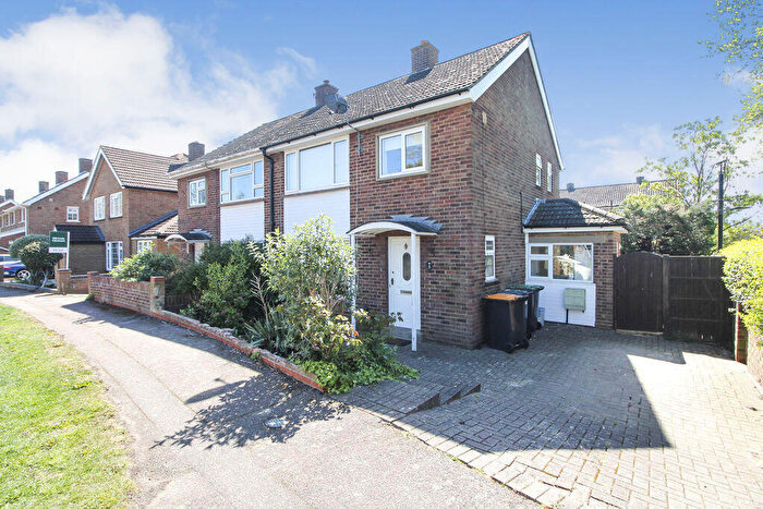 3 Bedroom Semi Detached House For Sale In Woodcote, Bedford, Bedfordshire, MK41