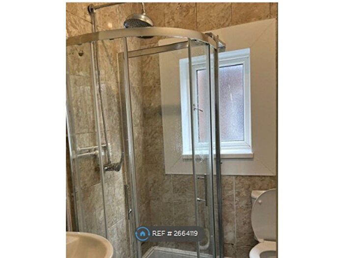 4 Bedroom Semi Detached House To Rent In Edenhall Avenue, Manchester, M19