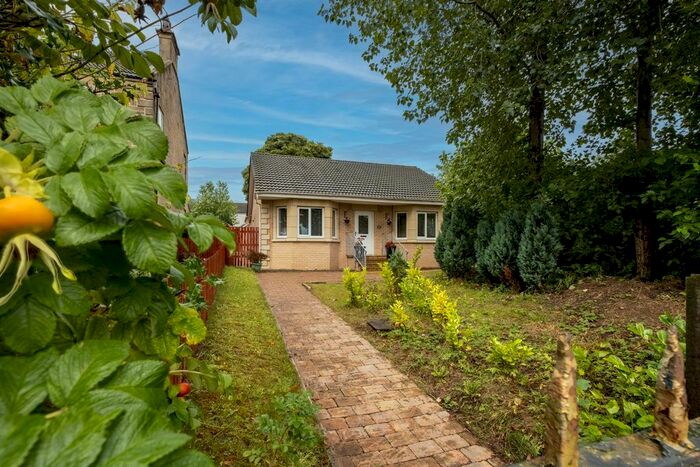 3 Bedroom Detached Bungalow For Sale In Bonkle Road, Newmains, Wishaw, ML2