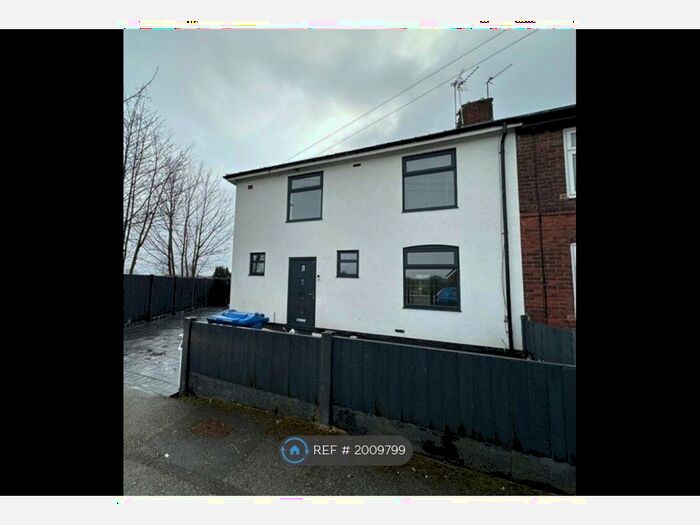 3 Bedroom Semi-Detached House To Rent In St. Andrews Road, Radcliffe, Manchester, M26