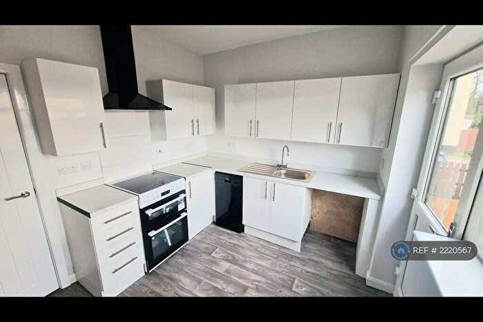 2 Bedroom Terraced House To Rent In High Street, Royston, Barnsley, S71