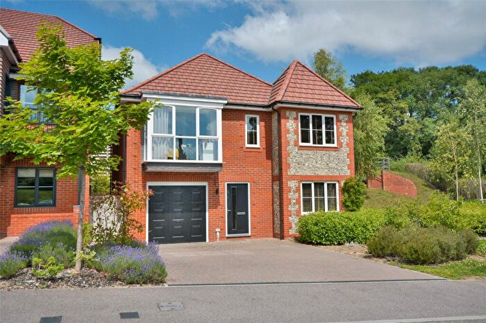 4 Bedroom Detached House For Sale In Sinclair Drive, Codmore Hill, Pulborough, West Sussex, RH20
