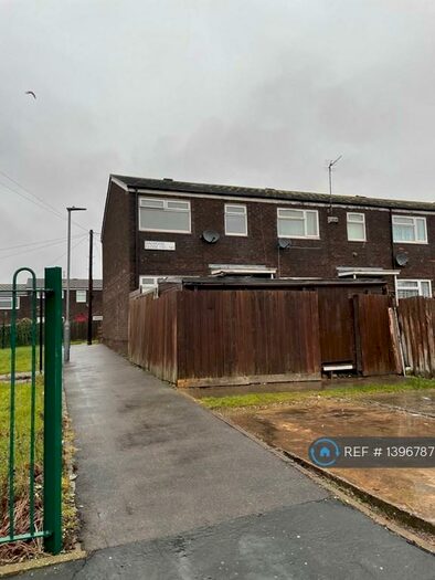 3 Bedroom End Of Terrace House To Rent In Dalwood Close, Bransholme, Hull, HU7