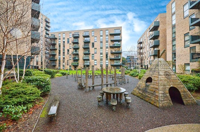 2 Bedroom Flat For Sale In Lyon Road, Harrow, HA1
