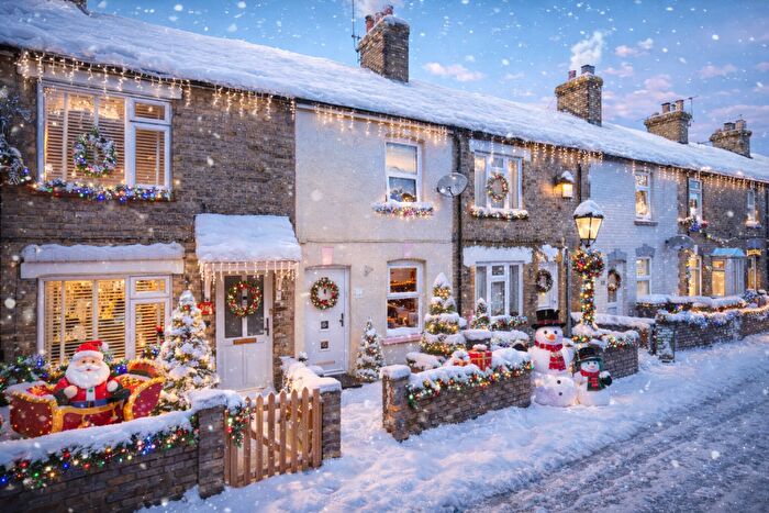 3 Bedroom Terraced House For Sale In High Street, Wouldham, Rochester, ME1