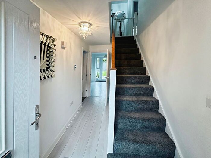 4 Bedroom Detached House For Sale In Pius Avenue, North Hykeham, Lincoln, LN6