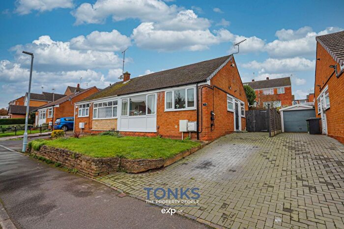 2 Bedroom Semi Detached House For Sale In Dunnington Avenue, Kidderminster, DY10