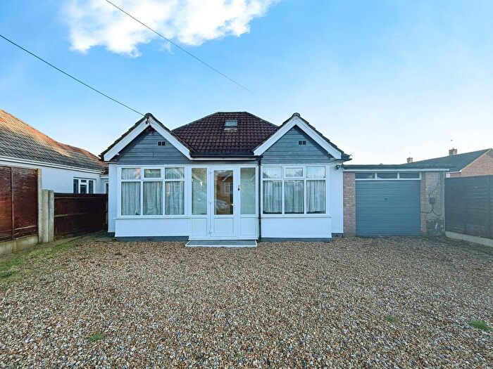 4 Bedroom Bungalow For Sale In Coates Road, Southampton, SO19
