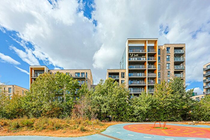2 Bedroom Flat For Sale In Chronicle Avenue, Colindale, NW9