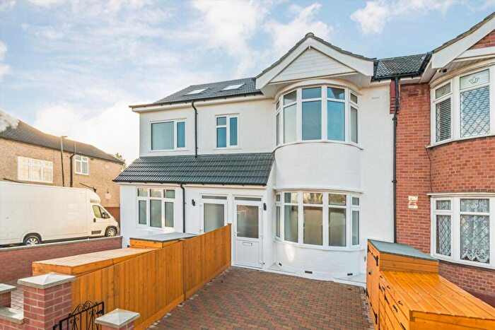 3 Bedroom House For Sale In Florence Avenue, Morden, SM4