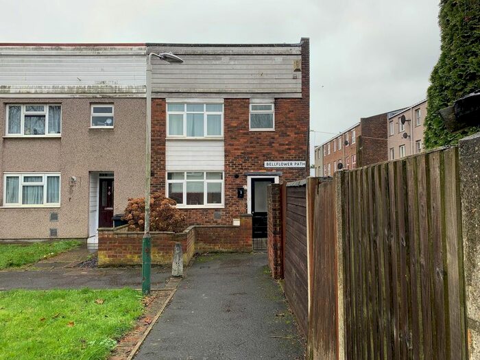 3 Bedroom Property To Rent In Bellflower Path, Romford RM3