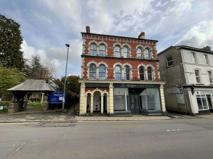 2 Bedroom Apartment To Rent In North Road, Holsworthy, EX22