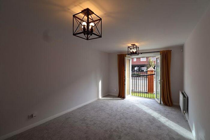 2 Bedroom Flat To Rent In Quebec Quay, Liverpool, L3