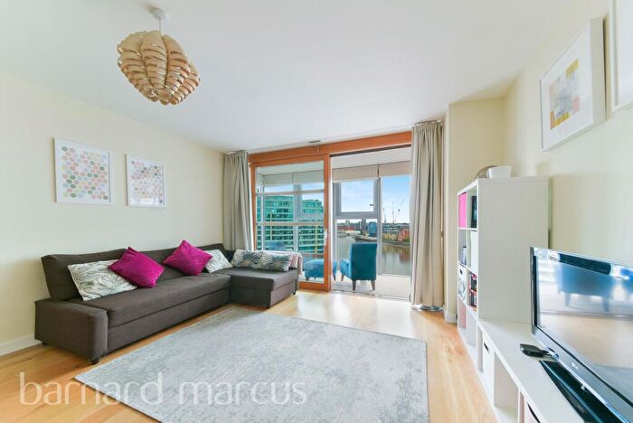 1 Bedroom Flat To Rent In Lombard Road, SW11