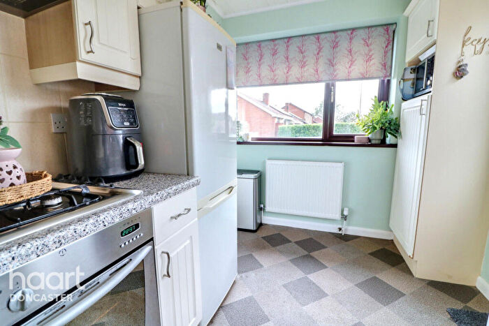 2 Bedroom Bungalow For Sale In Coniston Road, Askern, Doncaster, DN6