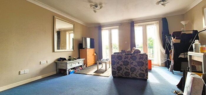 2 Bedroom Apartment To Rent In Hill Lane, Southampton, SO15
