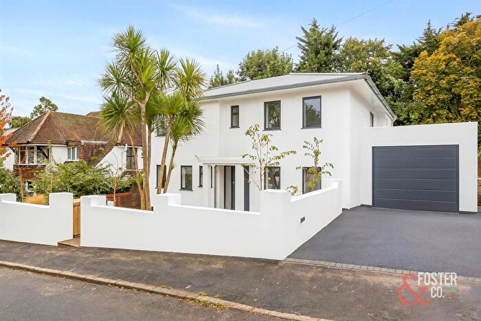 4 Bedroom Detached House For Sale In Cedars Gardens, Brighton, BN1