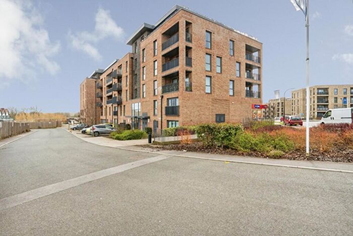 2 Bedroom Apartment For Sale In Park Street, Milton Keynes, Buckinghamshire, MK9