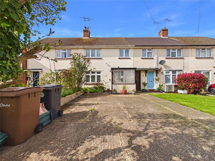 3 Bedroom Terraced House For Sale In Pyms Road, Chelmsford, Essex, CM2